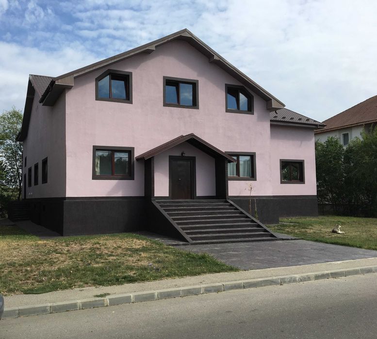 Spatiu comercial de vanzare in orasul Scornicesti, judetul Olt