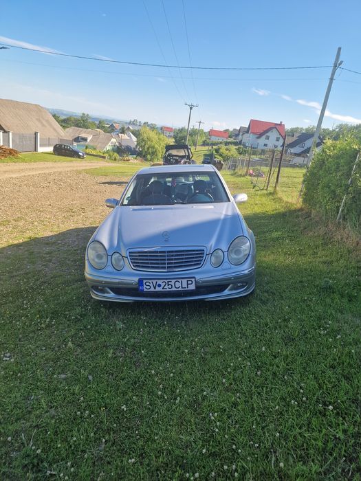 MERCEDES-BENZ E-Class