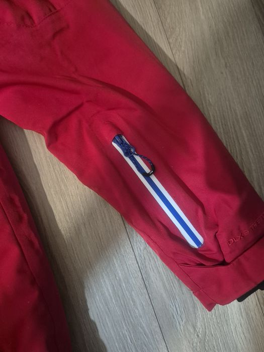 Страхотно Ски/сноуборд яке DLX 20000 мм воден стълб. Размер М.