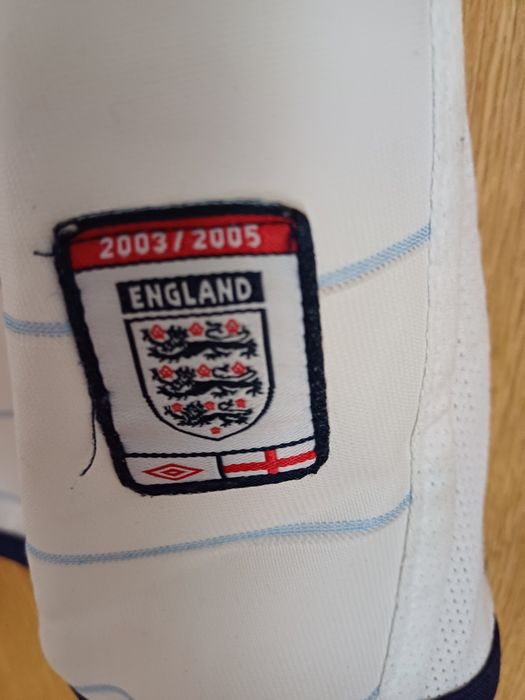 Продавам фланелка UMBRO на Англия