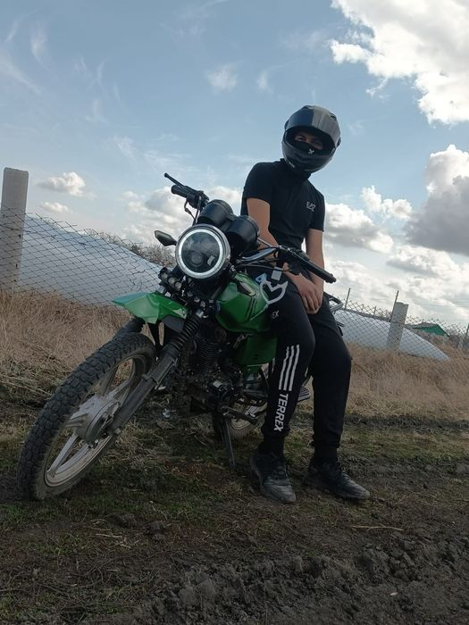 Мотоцикл Yaqi 150