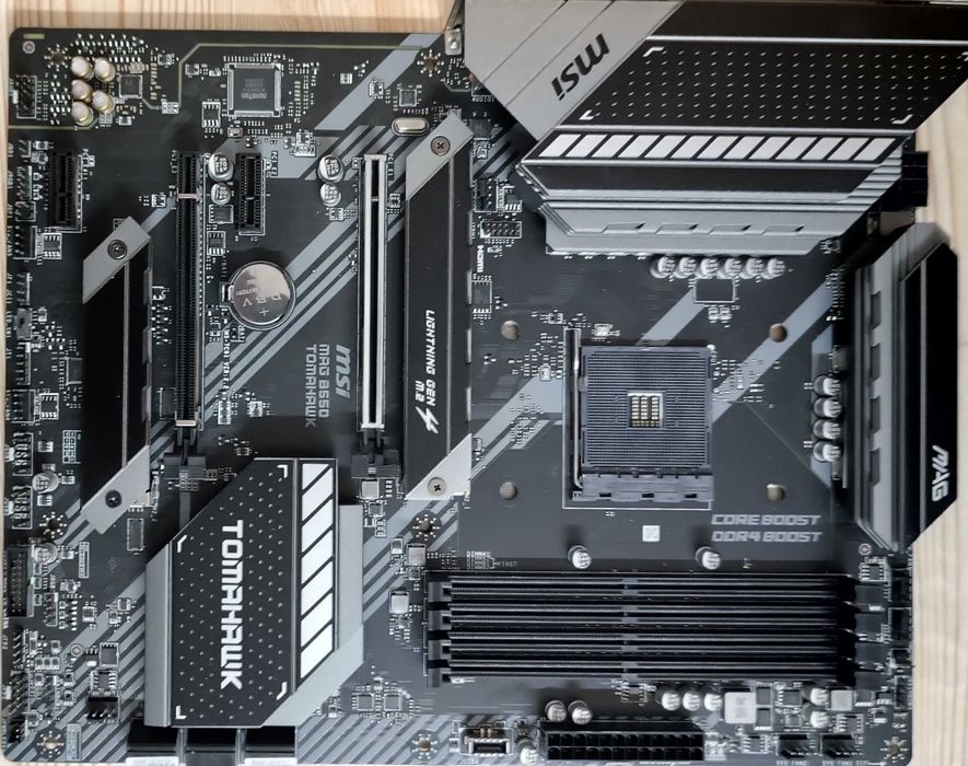 ЛЕГЕНДАРНАЯ Материнка AM4: MSI MAG B550 Tomahawk