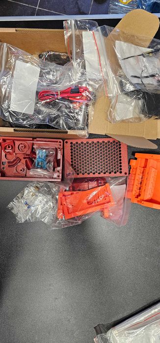 Imprimanta 3D Prusa MK3s+, enclosure, duze etc.