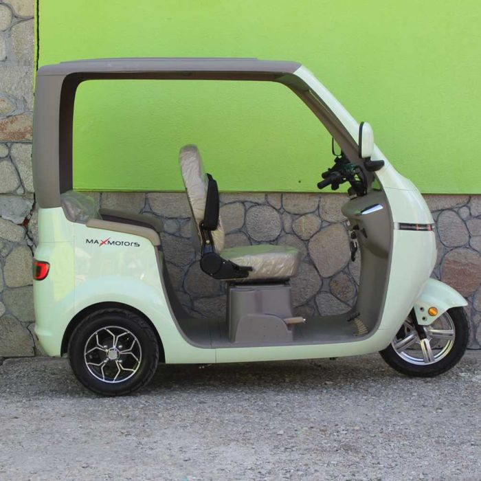 Триместна електрическа триколка Max Motors LUXURY BUS Green