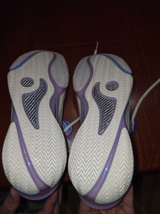 Баскетболни маратонки