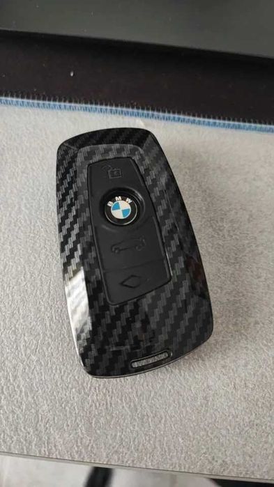 Husa Carcasa Cheie Carbon Compatibila BMW Seria F, F10, F30 20 15 16 X