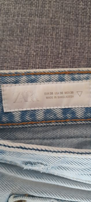Дънки на Zara. Носени през пролетта