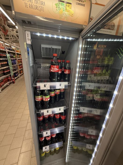 Vitrina Slim new model