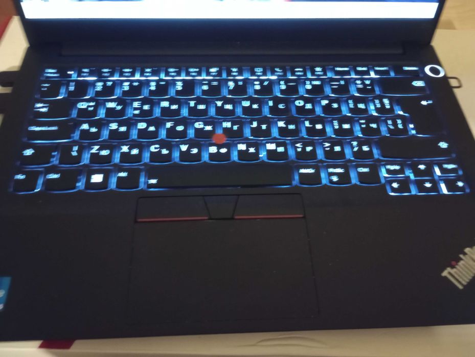 Лаптоп Lenovo Thinkpad e14