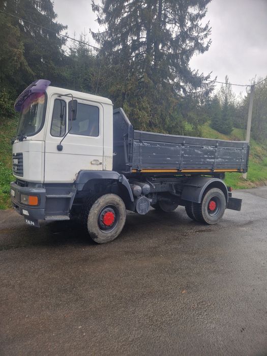 Man 4x4 basculabil de 18t