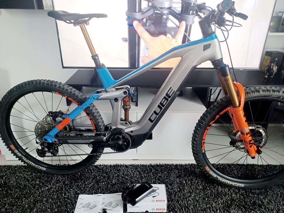 Cube Action Stereo Team 160 Carbon//Doua baterii Bosch 625 /t Full Kas