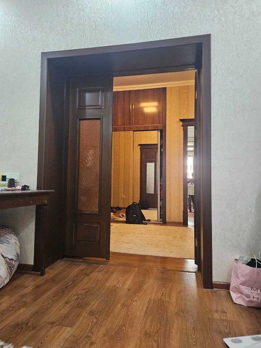 Продается 3 х комнатная квартира, Алмазарский район, по улице Нурофшон