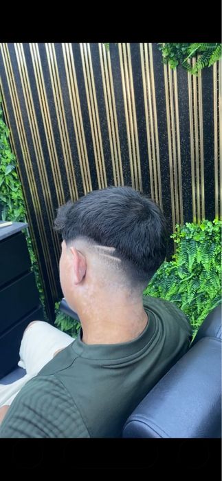 Ofer servicii de tuns barbatesc de calitate