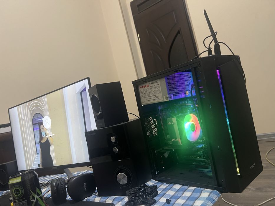 Kampyuter  sotiladi 200$