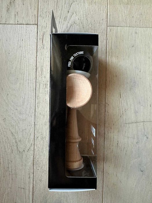 Kendama Krom POP LOL Sticky Black originala