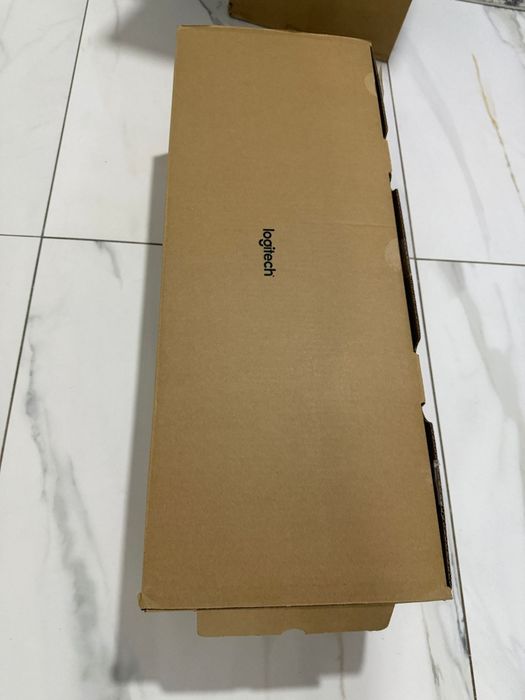 Sistem videoconferinta Logitech Rally Ultra-Hd / sigilat