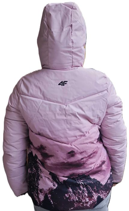 Нови дамски ски/сноуборд якета 4 F Mountain. Размери: S и М