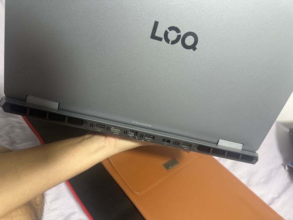 Ноутбук LENOVO LOQ 17IRX10