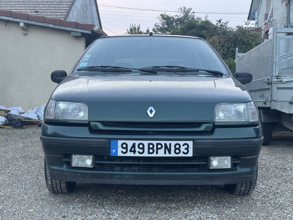 Renault clio RT automat