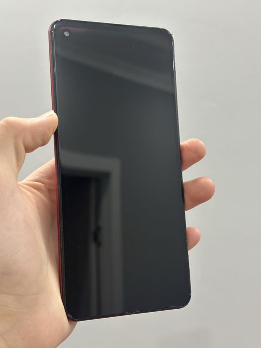 Продаю телефоны.