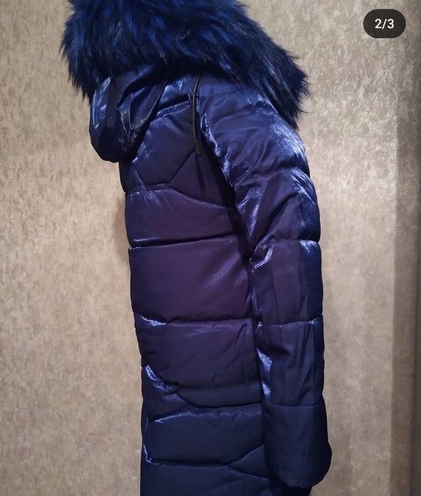 Продам куртки новые