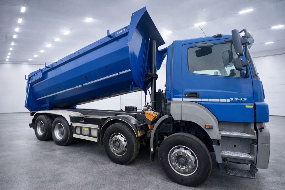 Mercedes Axor 8x4