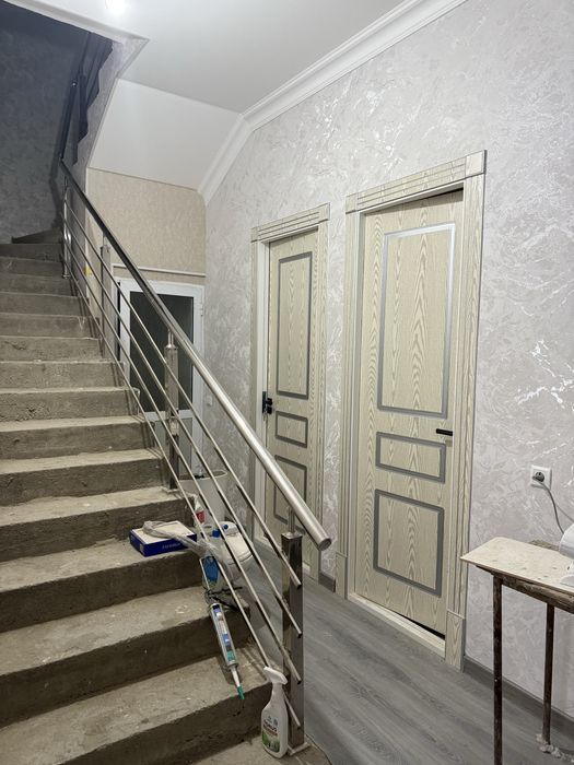 Uy sotiladi 1.5 sotik 2 etajli pishgan gishtdan qurilgan …