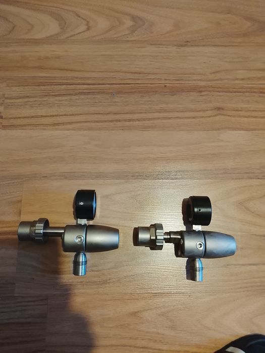 Vând set de regulatoare cu caracter decorativ.