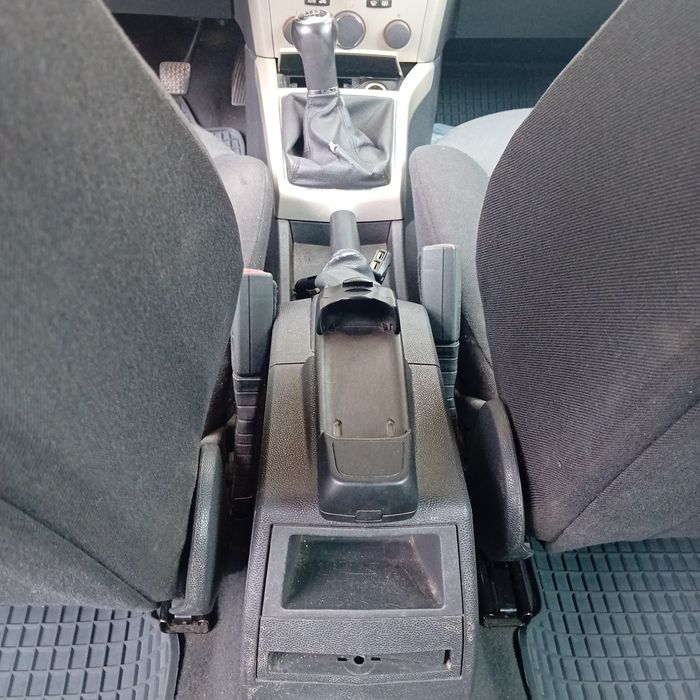 Vind opel astra h 1.9 cdti