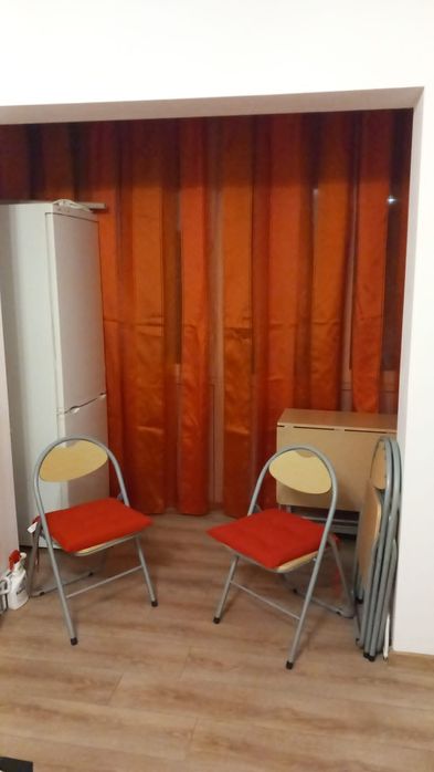 Închiriez garsoniera confort 1