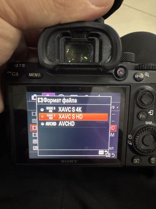 Продам sony a7III  полный комплект