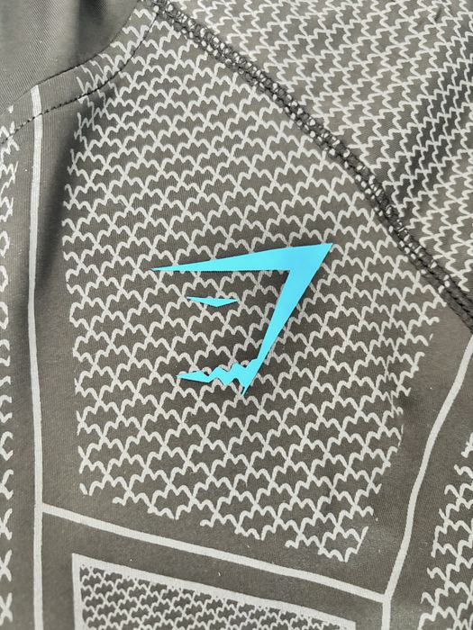 Gymshark hodie S razmer