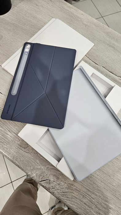 Чехол Samsung для планшета Galaxy Tab S9+/S9 F