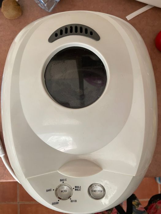 Продается компактная хлебопечка