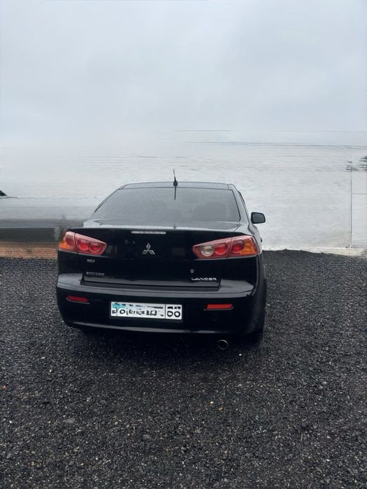 Продам митсубиси лансер 10