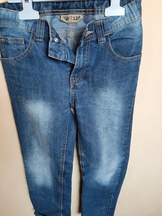 Tinuta scoala,pantalon și cămașă 128