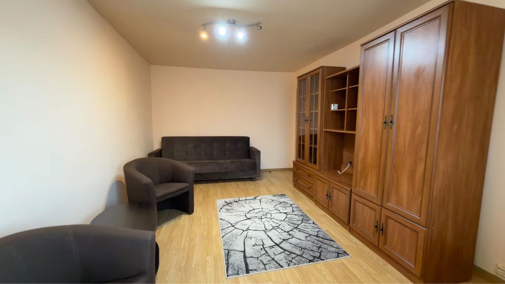 Proprietar,  închirierez apartament cu 2 camere în Complexul Studențesc