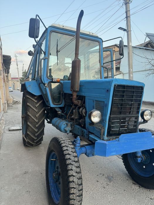 Traktor belarus 80