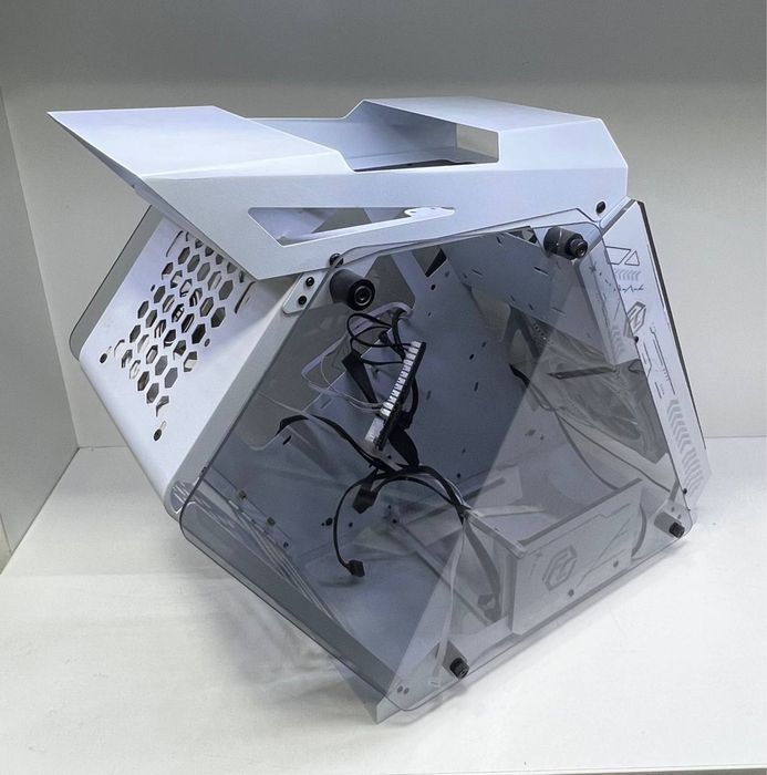Oq Transformer case