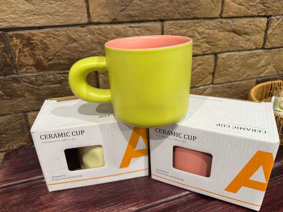 Двуцветные кружки новые 2+1