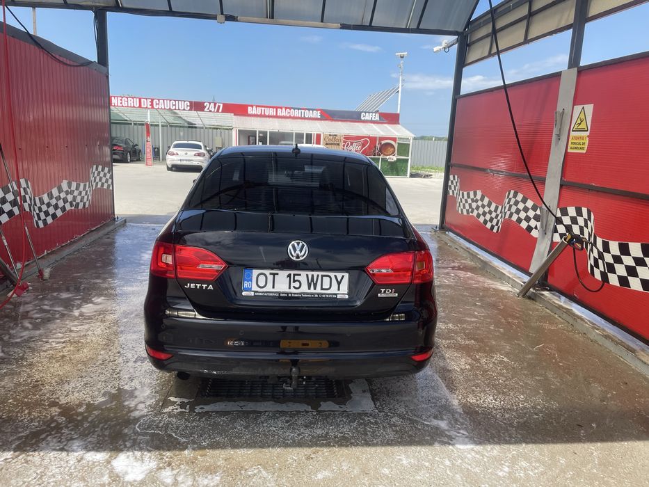 VOLKSWAGEN Jetta 2012 — imagine 2