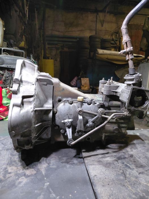 Продам КПП 711.113 мерседес 207D,208D,210D