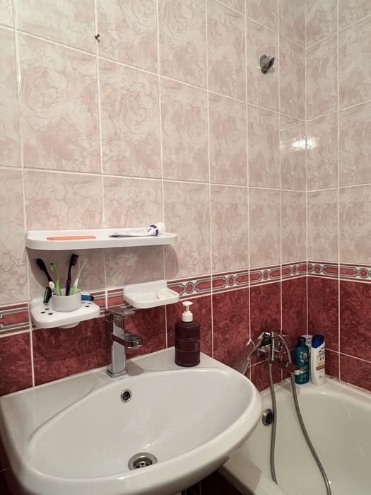 Продам квартиру в центре, район Космос