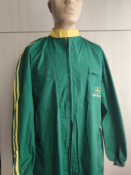 Salopetă originală John Deere, nouă, nepurtată. Mărimea 64.