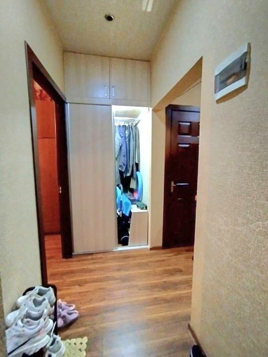 Феруза продаётся квартира 2/5/5 Балкон 2х6 Улучшенная Планировка