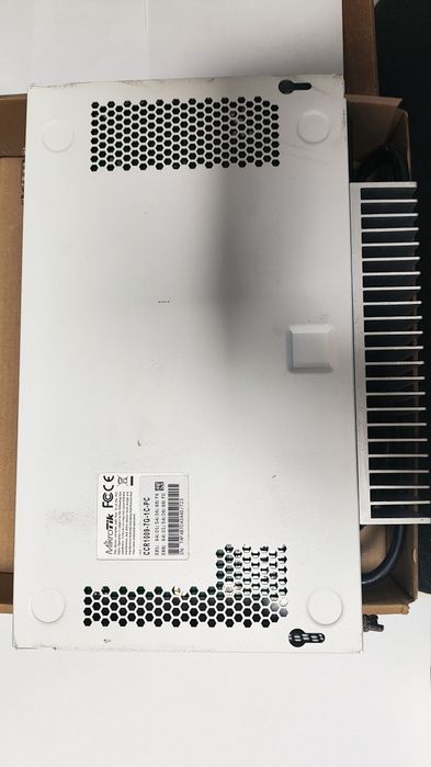 Cloud Core Router MikroTik CCR1009-7G-1C-PC