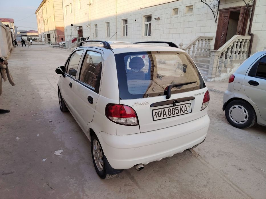 Matiz sotiladi, holati alo