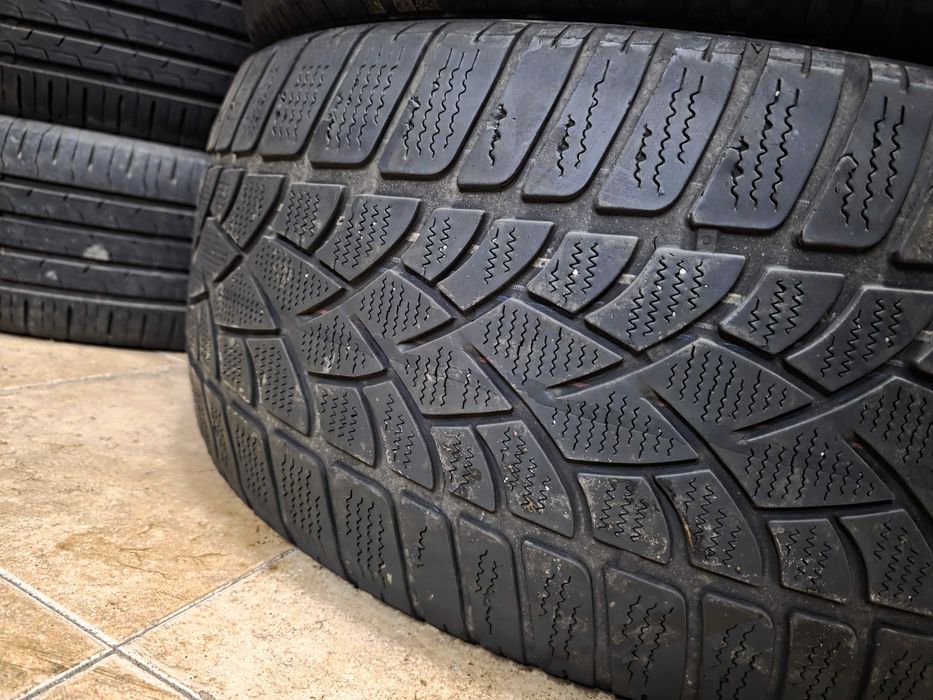 2бр Зимни гуми 265 40 20 - Dunlop -
