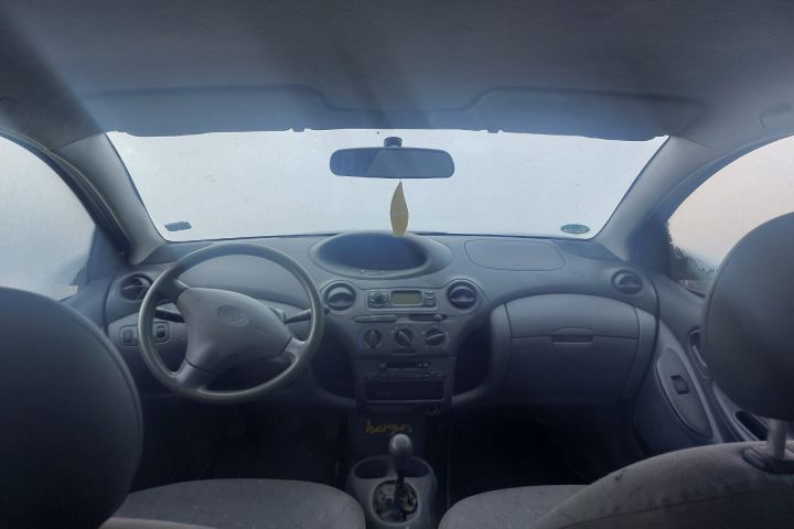 Broasca hayon Toyota Yaris P1