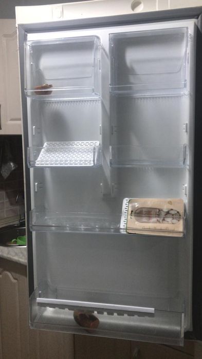 Продам холодильник